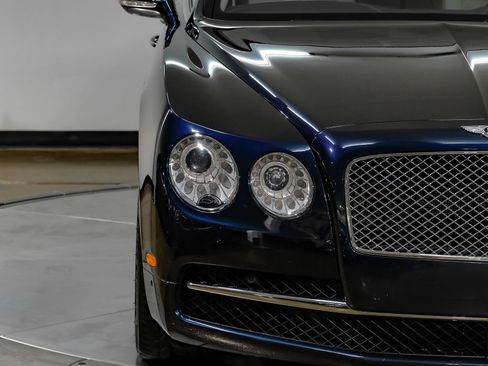 Used 2018 Bentley Flying Spur W12 AWD/4WD image 57