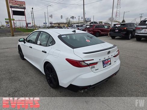 New 2026 Toyota Camry Hybrid w/ Multimedia Upgrade Package image 27