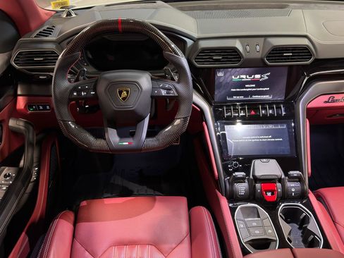 Used 2024 Lamborghini Urus S AWD/4WD image 13