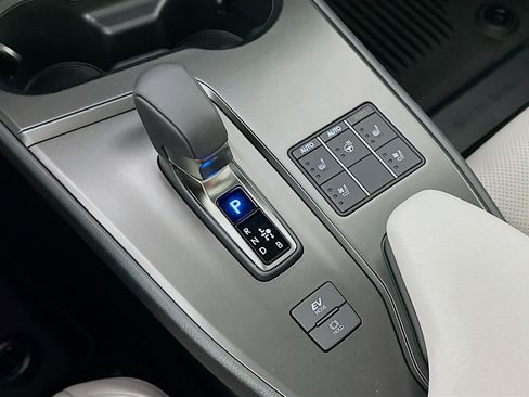 New 2026 Lexus UX 300h AWD image 17