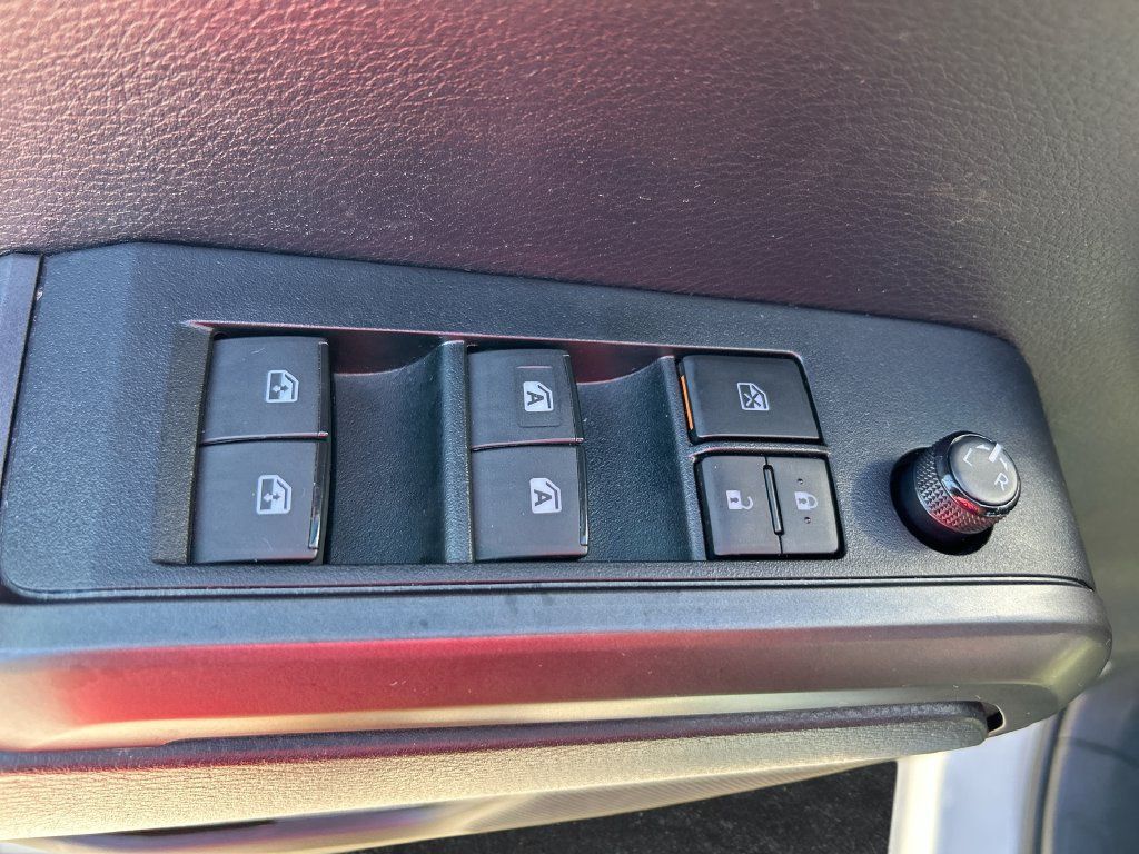 Used 2019 Toyota Tacoma TRD Sport RWD image 12