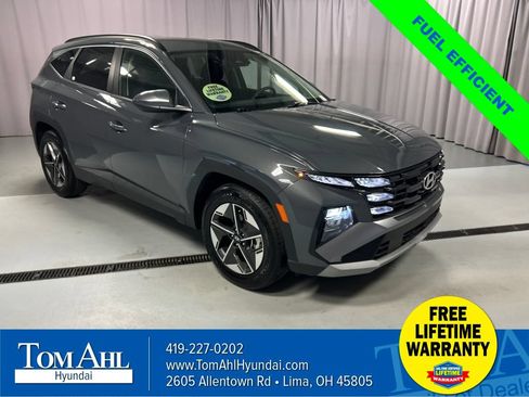 Used 2025 Hyundai Tucson SEL FWD image 1