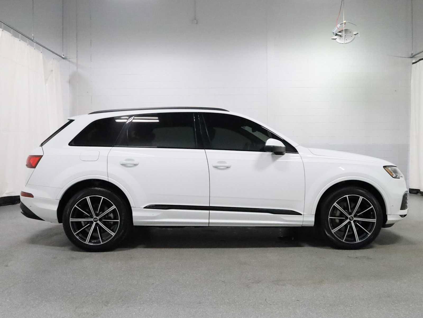 Used 2023 Audi Q7 3.0T Premium Plus w/ Premium Plus Package AWD/4WD image 5