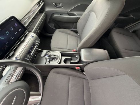 Used 2025 Hyundai Kona SEL image 41