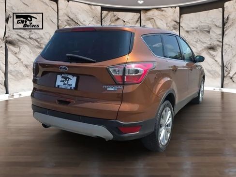 Used 2017 Ford Escape Titanium AWD/4WD image 5