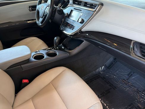 Used 2013 Toyota Avalon XLE Touring FWD image 13