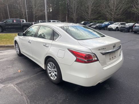Used 2014 Nissan Altima 2.5 S w/ Display Audio Package image 14