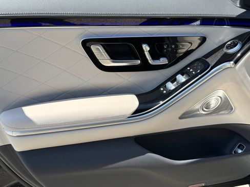 Used 2023 Mercedes-Benz S 580 4MATIC Sedan image 22