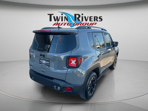 Certified 2023 Jeep Renegade Latitude AWD/4WD image 4