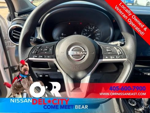 Used 2022 Nissan Kicks SV FWD image 16