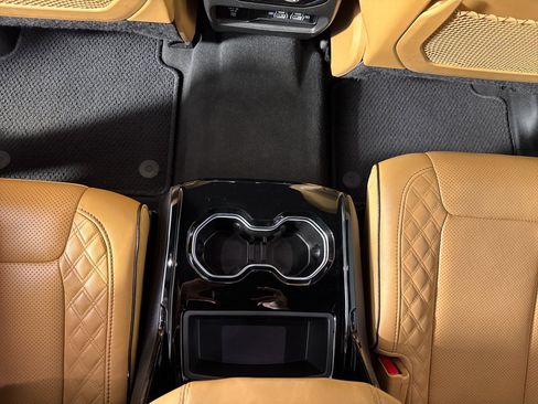 Used 2024 Jeep Grand Cherokee L Summit AWD/4WD image 35