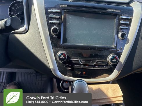 Used 2018 Nissan Murano SL w/ Moonroof Package image 7