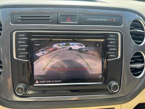 Used 2017 Volkswagen Tiguan S FWD image 21