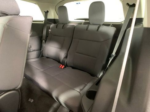 Used 2025 Ford Explorer Active image 26