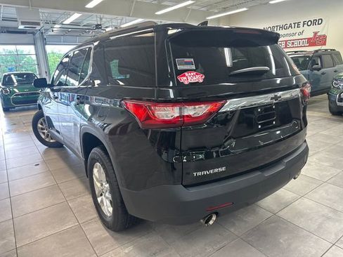 Used 2020 Chevrolet Traverse LT FWD image 12