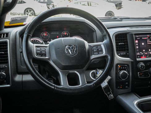 Used 2022 RAM 1500 Warlock AWD/4WD image 6