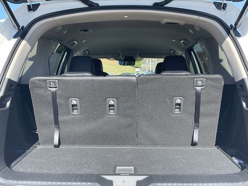 New 2025 Honda Pilot EX-L image 17