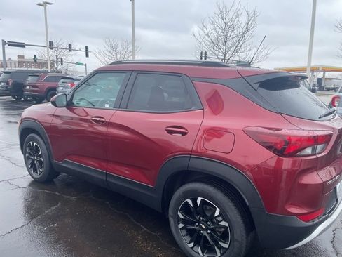 Used 2023 Chevrolet TrailBlazer LT image 3