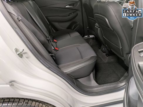 Used 2022 Buick Encore GX Preferred w/ Sport Touring Package FWD image 27