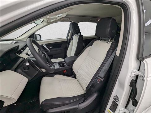 New 2025 Land Rover Discovery Sport S image 5