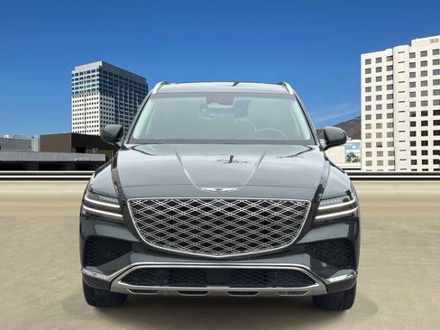 Used 2025 Genesis GV80 2.5T Standard AWD/4WD image 2