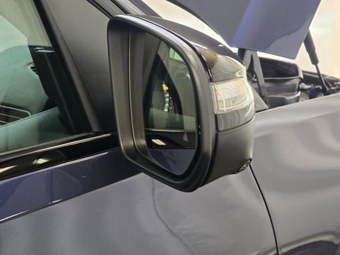 Used 2025 Mercedes-Benz GLE 350 4MATIC image 30