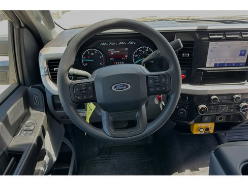 New 2024 Ford F550 4x4 Regular Cab Super Duty image 10