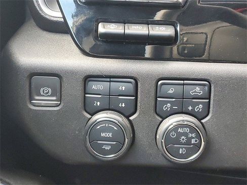 Used 2024 Chevrolet Silverado 3500 LTZ w/ LTZ Premium Package image 20