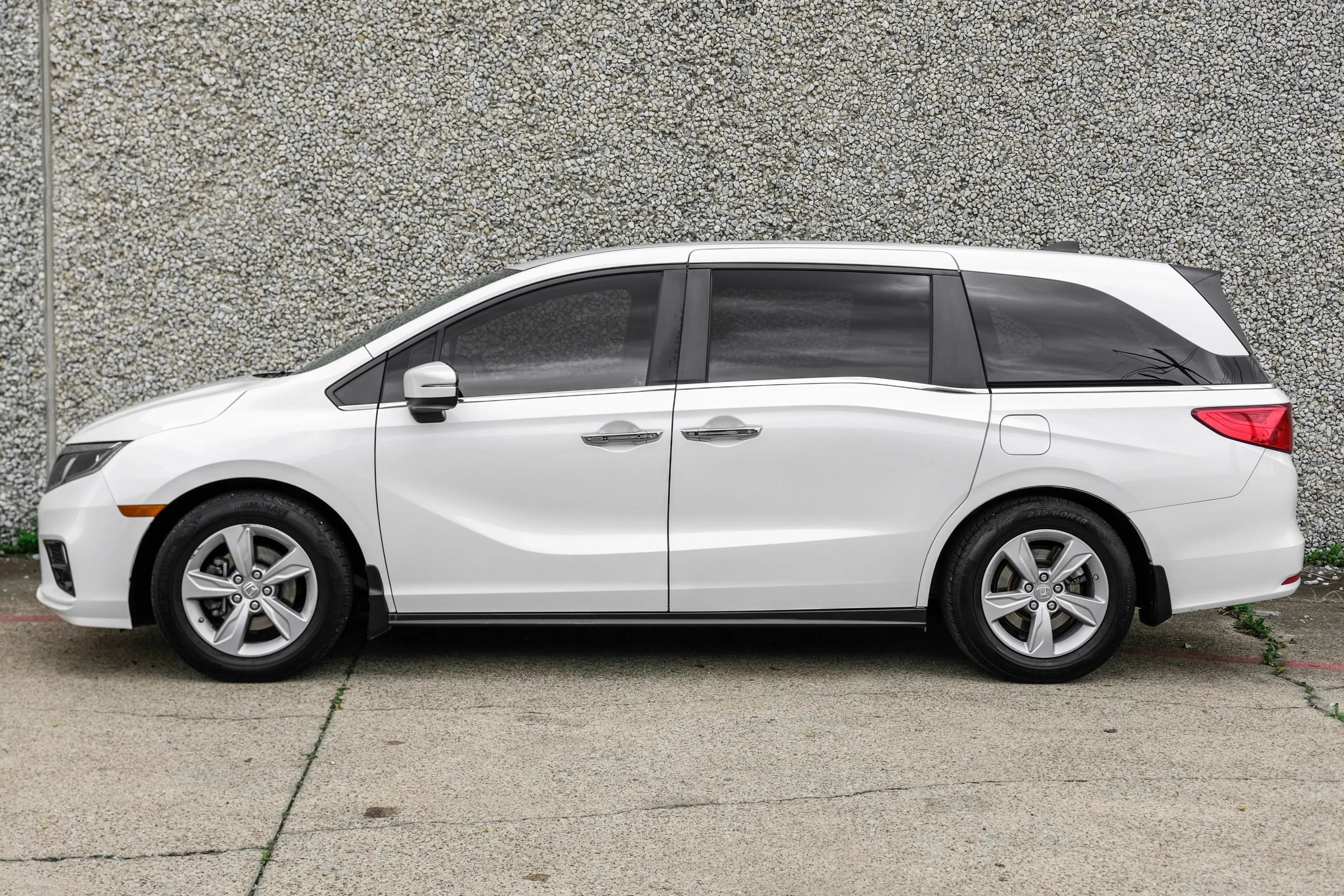 Used 2020 Honda Odyssey EX image 12