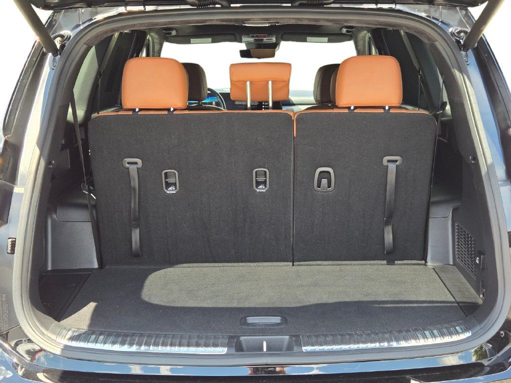 Certified 2025 Kia Telluride SX Prestige X-Pro AWD/4WD image 12