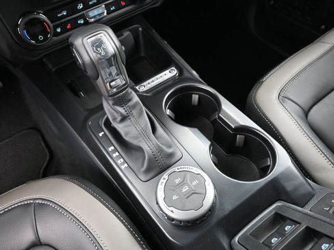 New 2025 Ford Bronco Outer Banks image 31