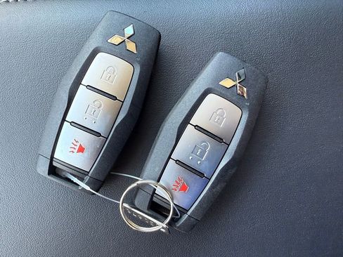 New 2026 Mitsubishi Outlander ES image 38