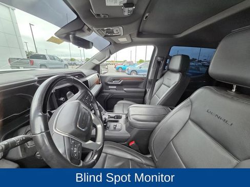 Used 2024 GMC Sierra 1500 Denali AWD/4WD image 11