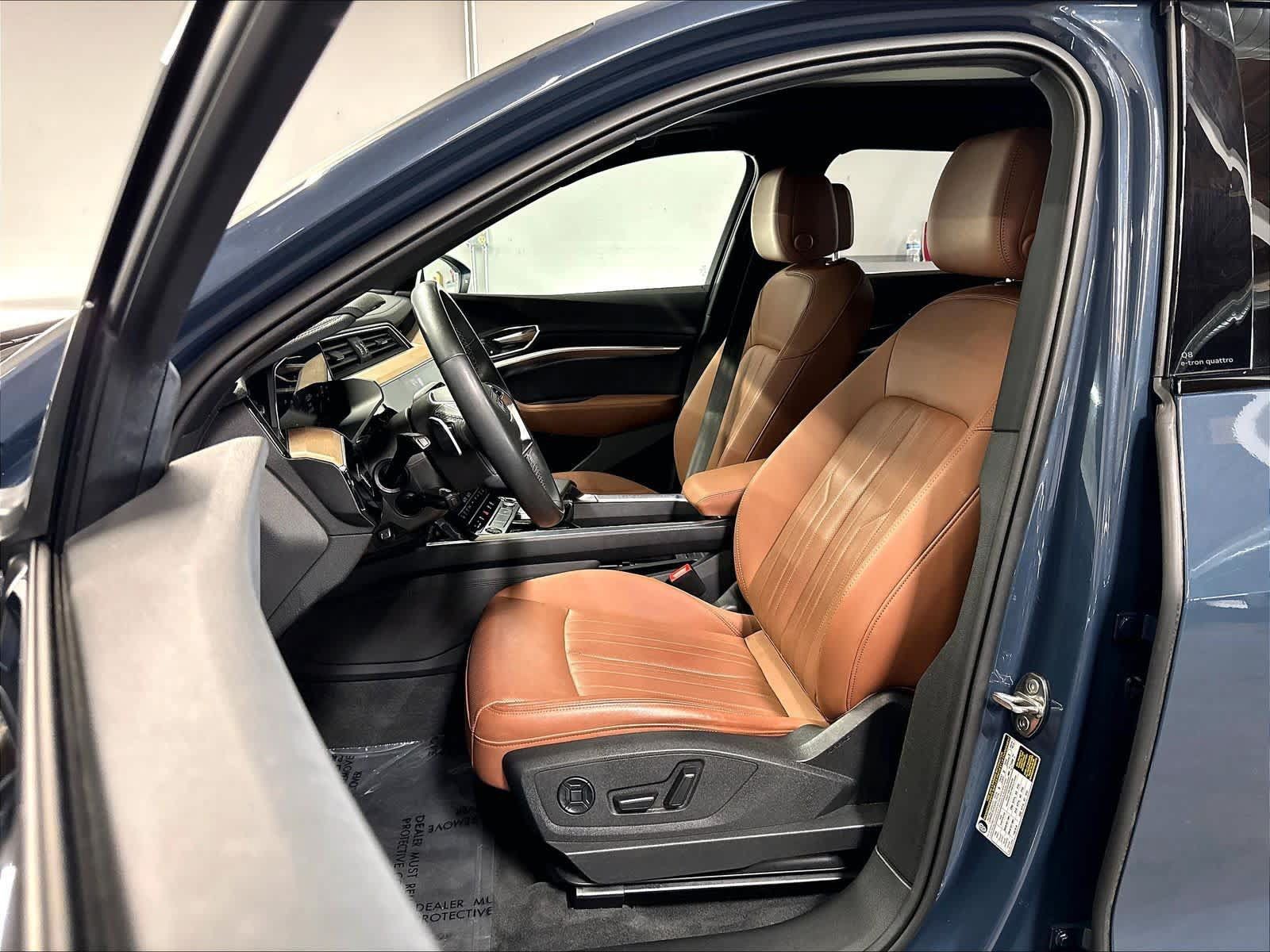 Used 2024 Audi Q8 e-tron Premium Plus w/ Premium Plus Package AWD/4WD image 26