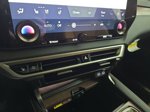 New 2026 Lexus RX 350 w/ Convenience Package AWD/4WD image 23