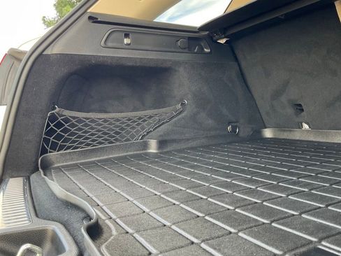 Used 2021 Mercedes-Benz GLC 300 image 12