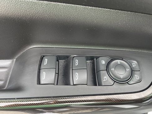 Used 2023 GMC Acadia AT4 w/ Technology Package image 30