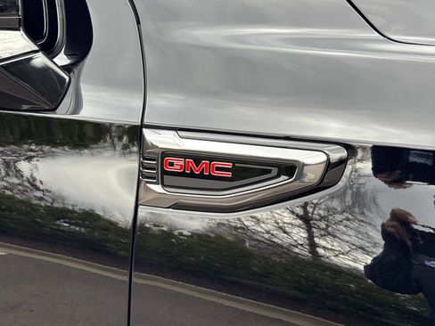 Used 2026 GMC Yukon AT4 w/ AT4 Premium Plus Package image 11