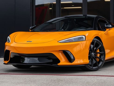 Used 2026 McLaren GTS RWD image 3
