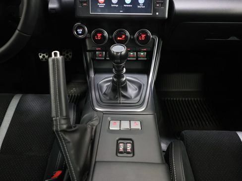 Used 2025 Toyota GR86 Premium w/ ALL Weather Mat Package (TMS) RWD image 20