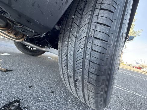 New 2025 Ford Escape SE w/ Class II Trailer Tow Package image 13