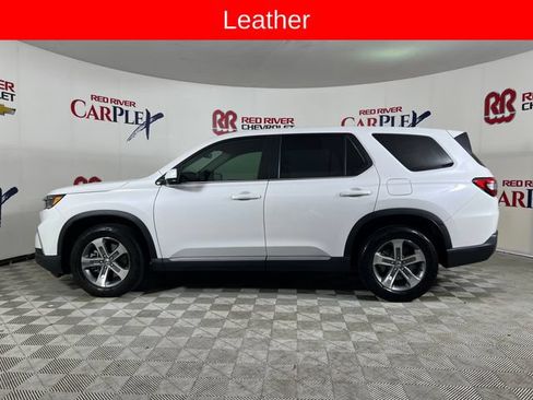 Used 2023 Honda Pilot EX-L image 4