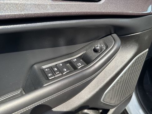 Used 2022 Jeep Grand Cherokee L Laredo w/ Luxury Tech Group I image 14