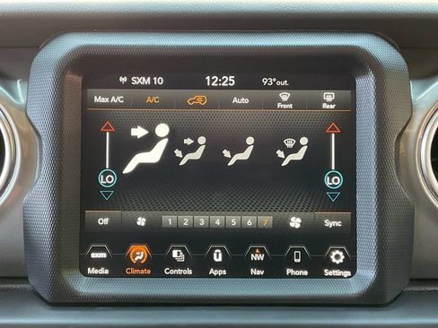 Used 2023 Jeep Wrangler Unlimited Sahara AWD/4WD image 24