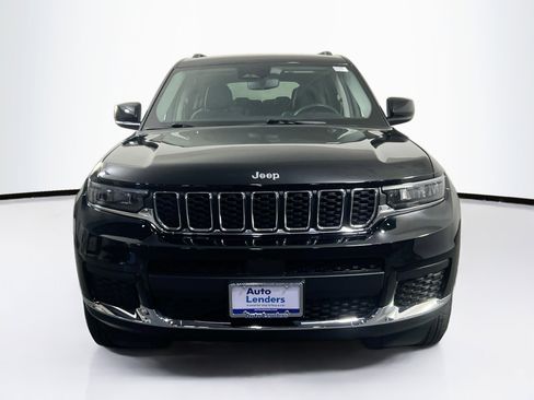 Used 2023 Jeep Grand Cherokee L Laredo AWD/4WD image 2