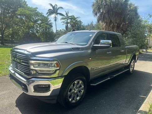 Used 2019 RAM 3500 Laramie AWD/4WD image 7