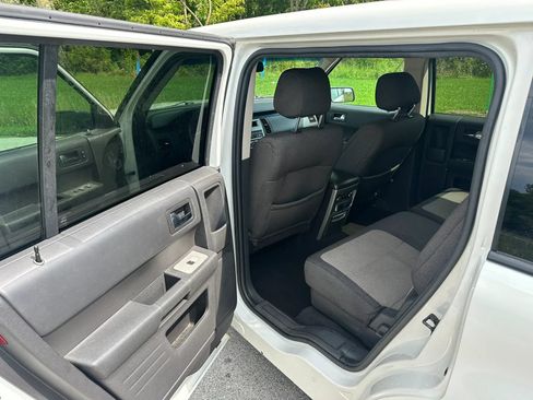 Used 2012 Ford Flex SE FWD image 12