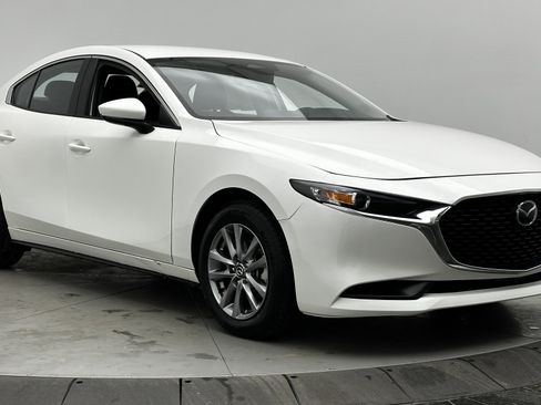 Used 2025 MAZDA MAZDA3 s image 3