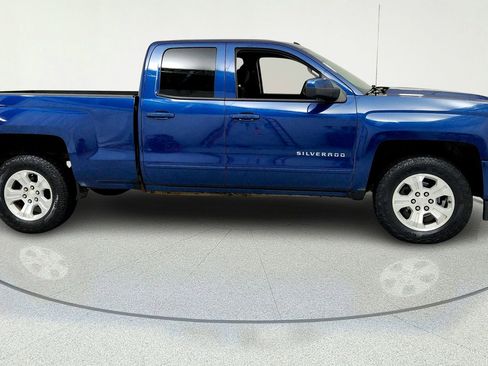 Used 2018 Chevrolet Silverado 1500 LT w/ All Star Edition AWD/4WD image 6