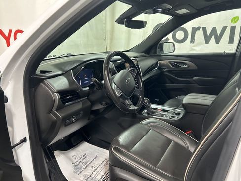 Used 2022 Chevrolet Traverse Premier w/ Redline Edition AWD/4WD image 21